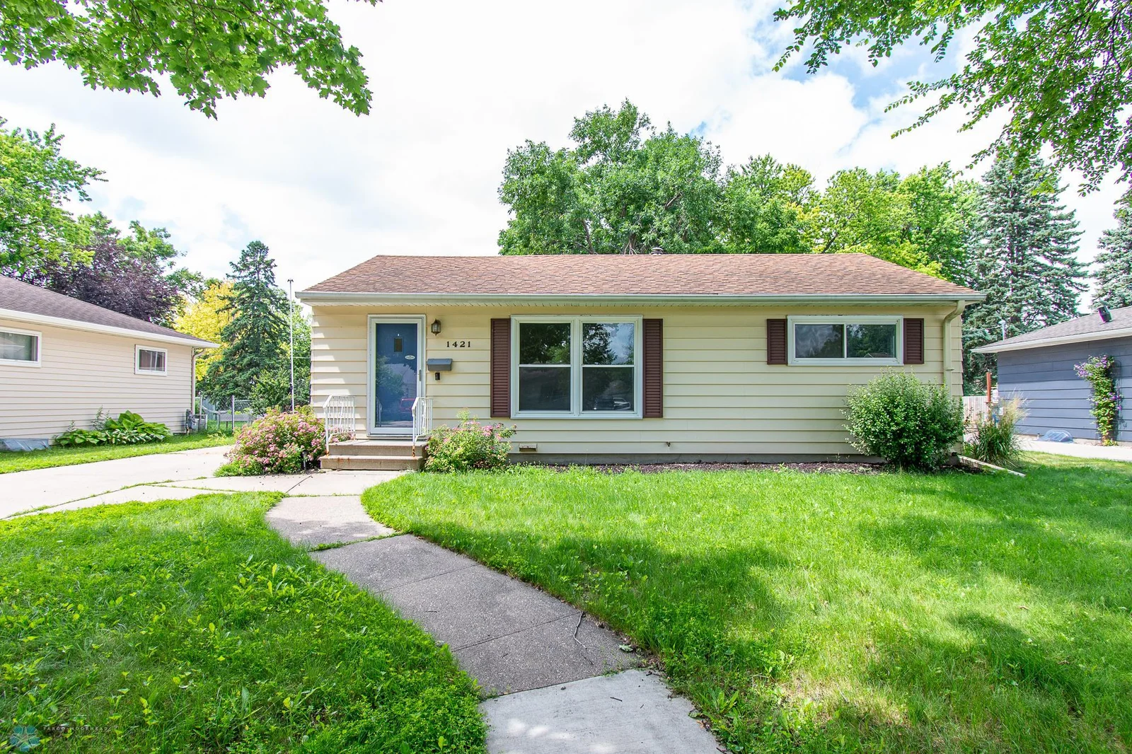 1421 17th Street, Moorhead