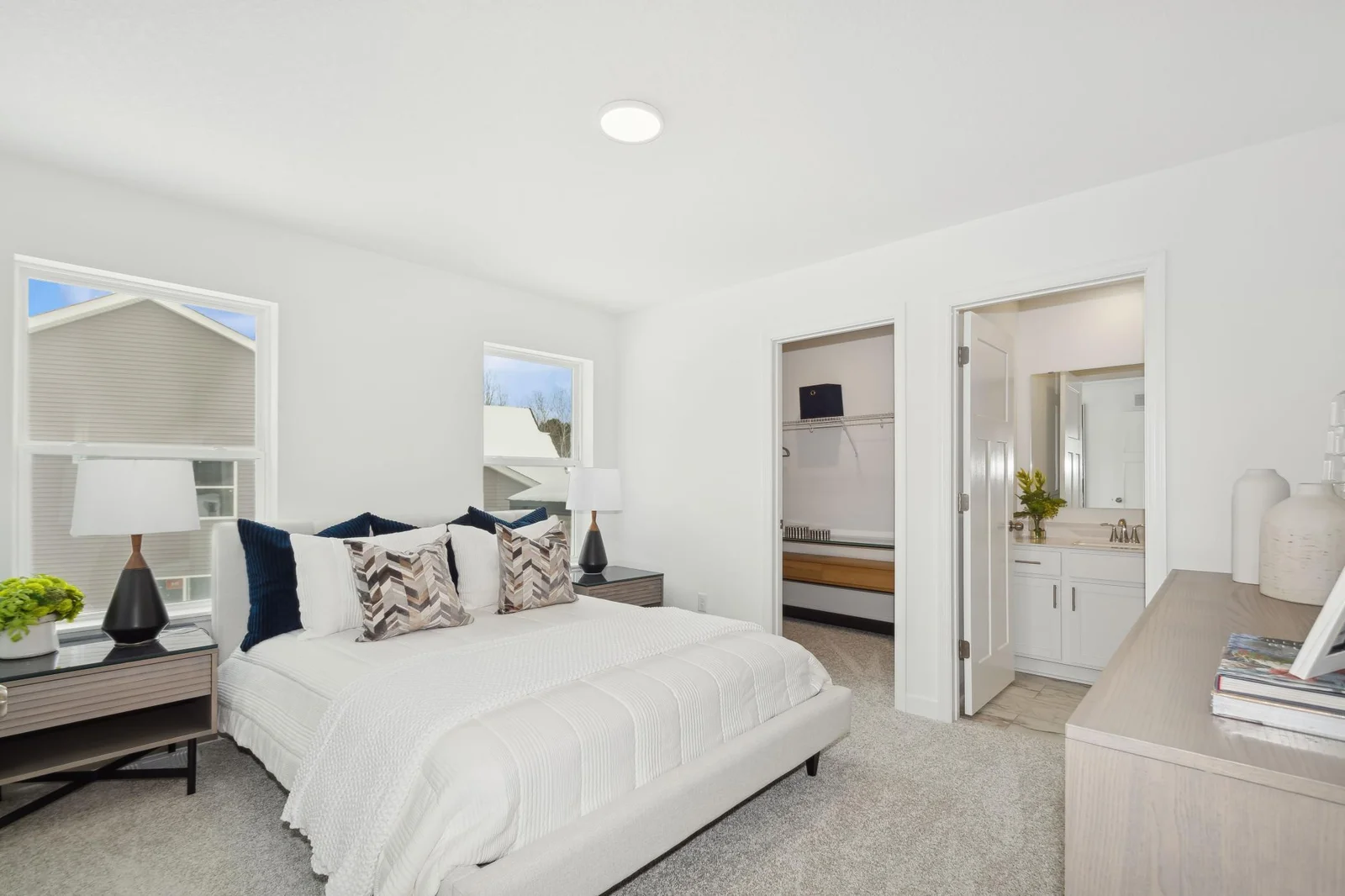 (Photo of the model home, finishes may vary)