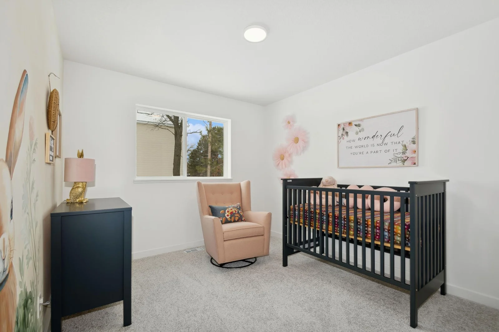 (Photo of the model home, finishes may vary)