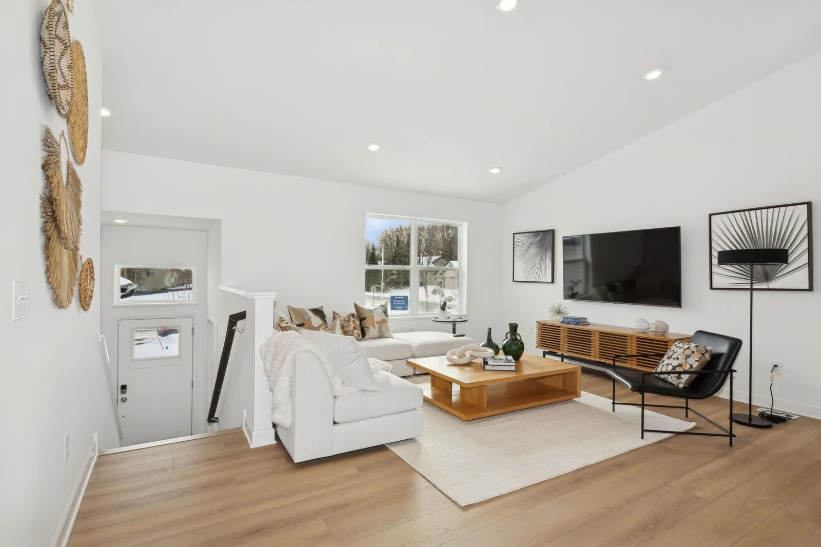 (Photo of the model home, finishes may vary)