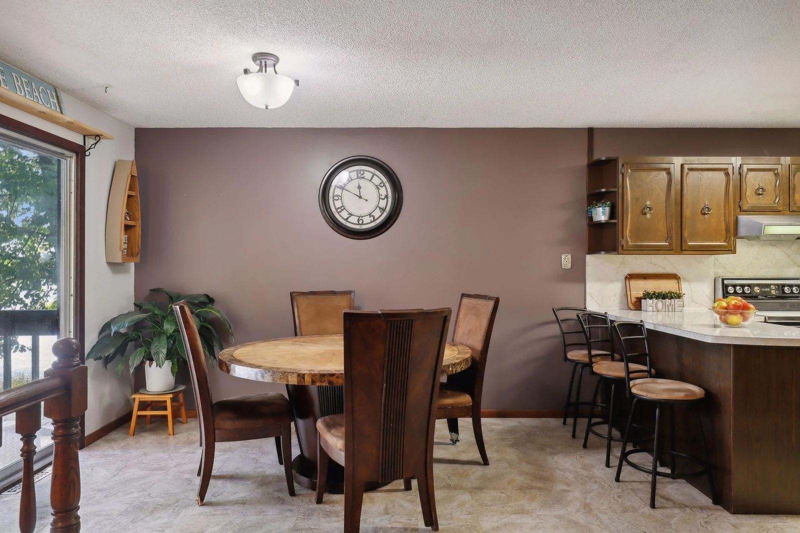 upper level dining