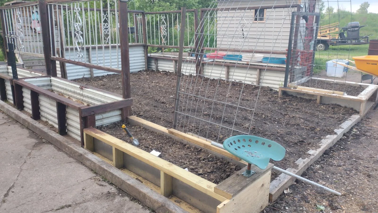 garden 2.jpg