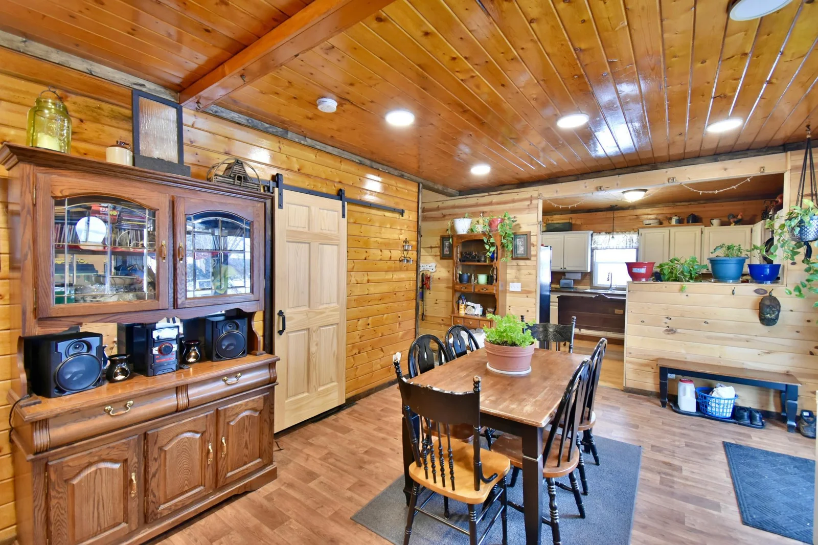 dining room.jpeg