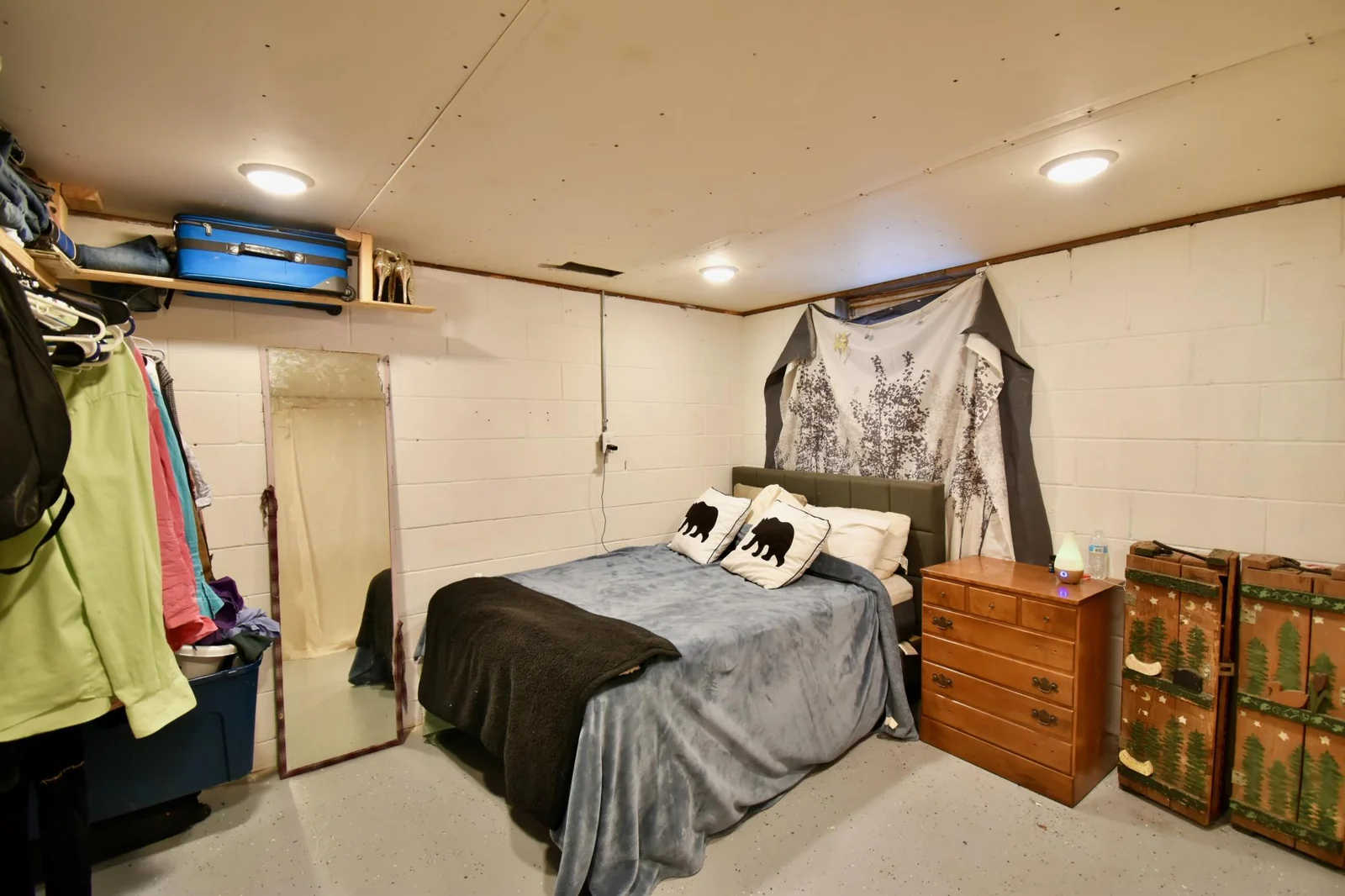 lower non conforming bedroom.jpeg