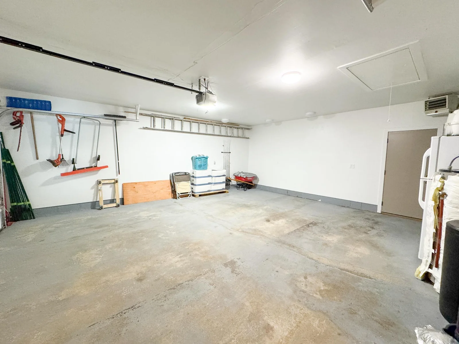 Garage.jpg