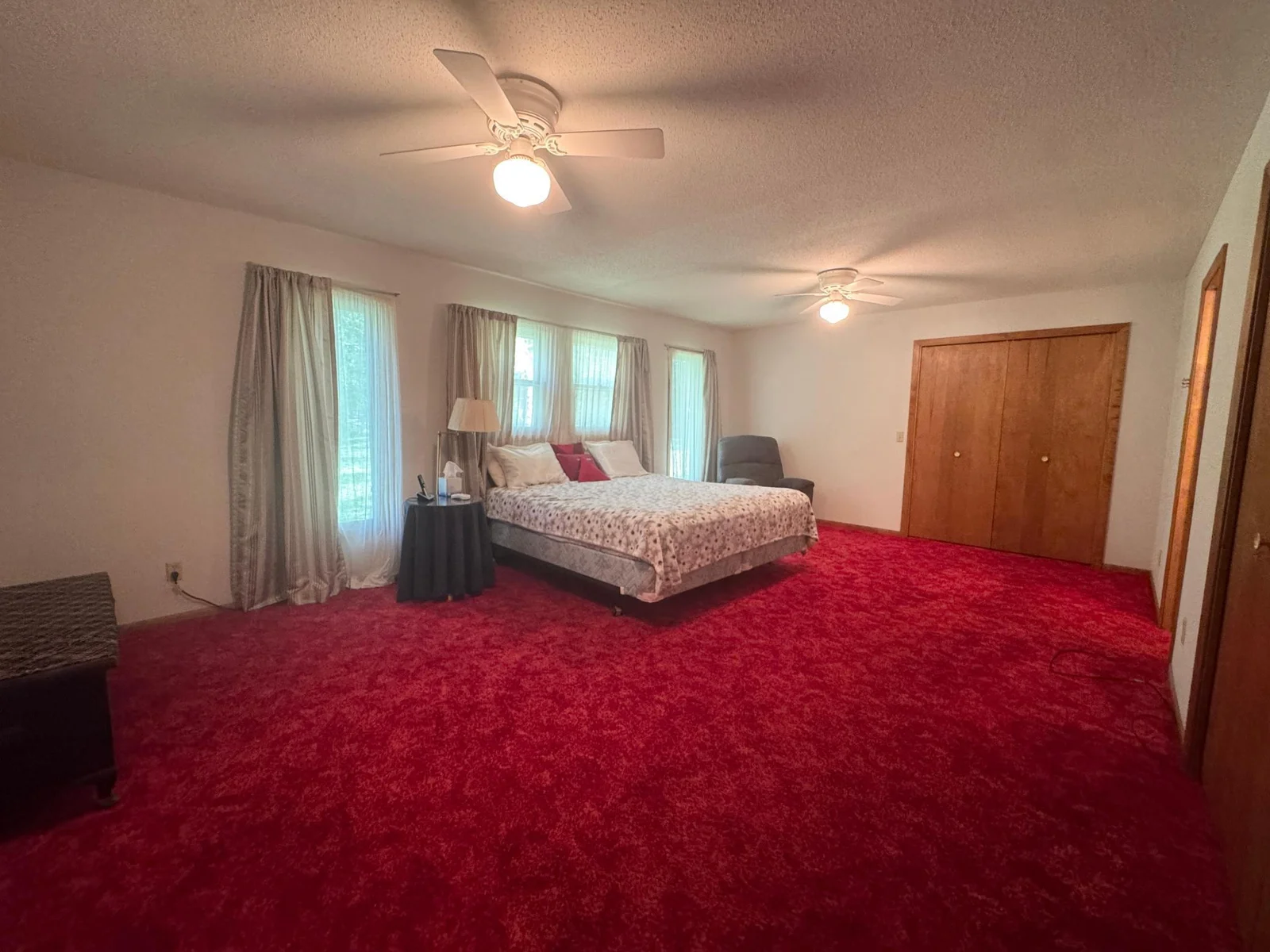 Primary Bedroom.jpeg