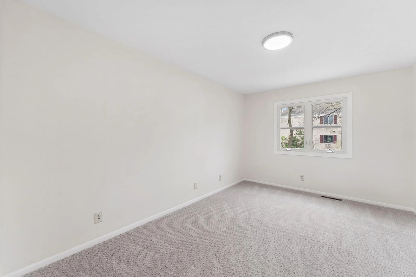 Main level bedroom 2