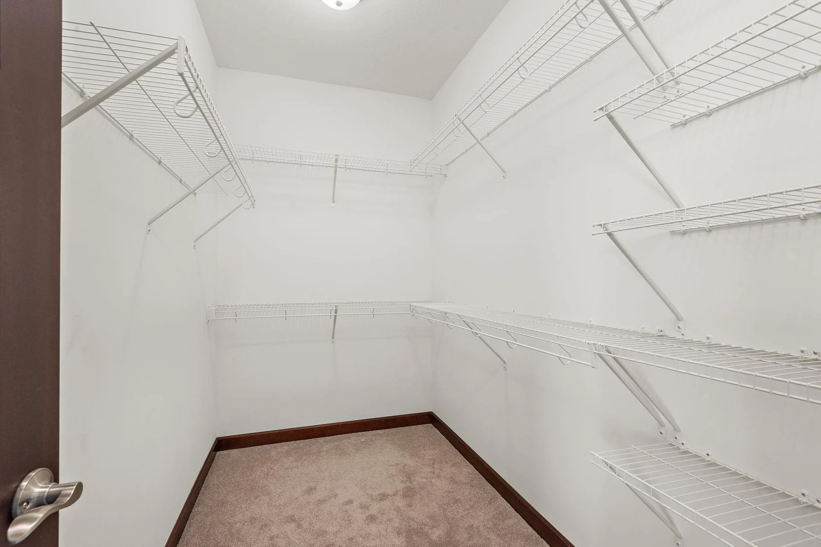 Walk-in Closet.jpg