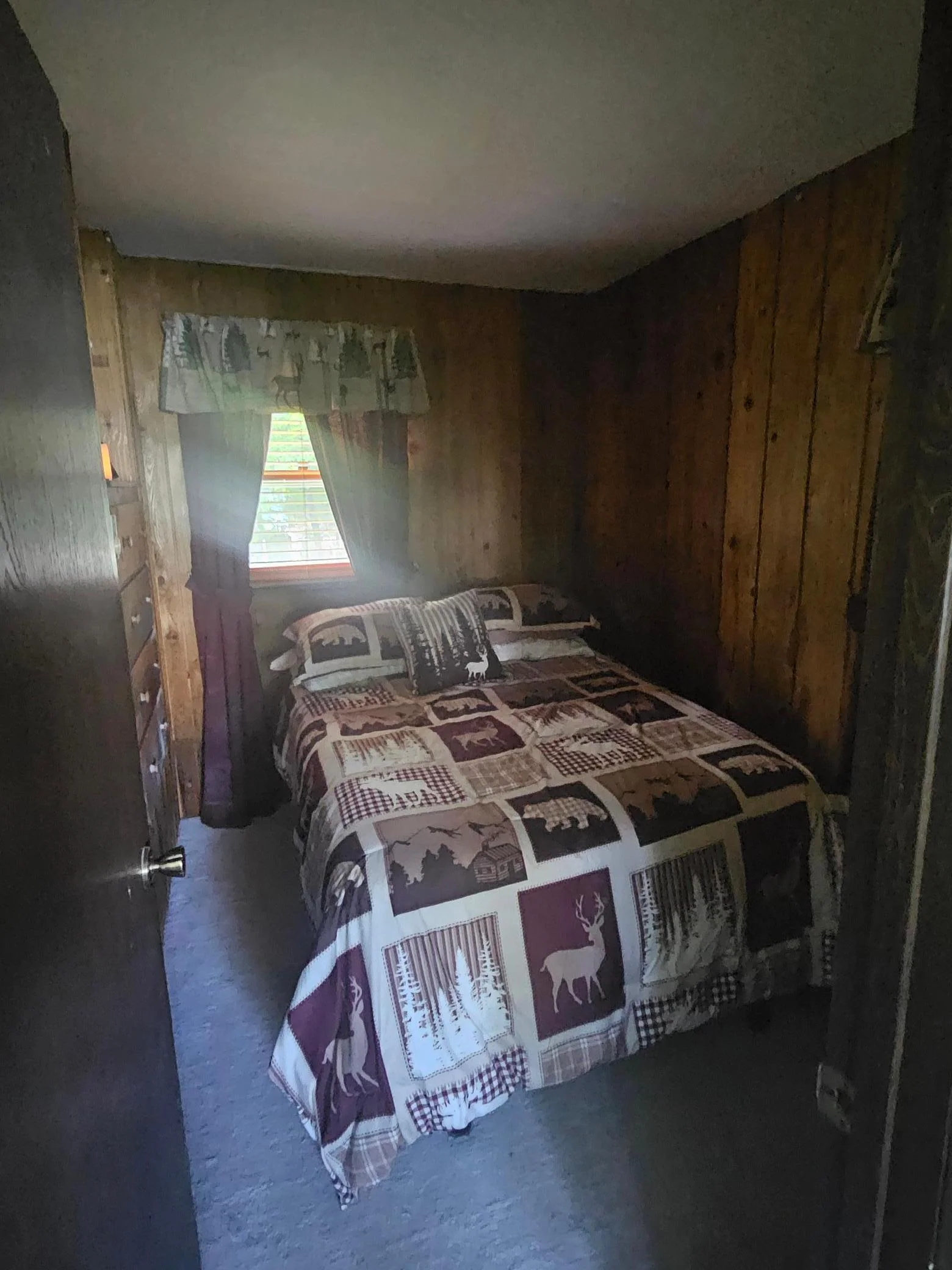 bedroom 1 upper level.jpg