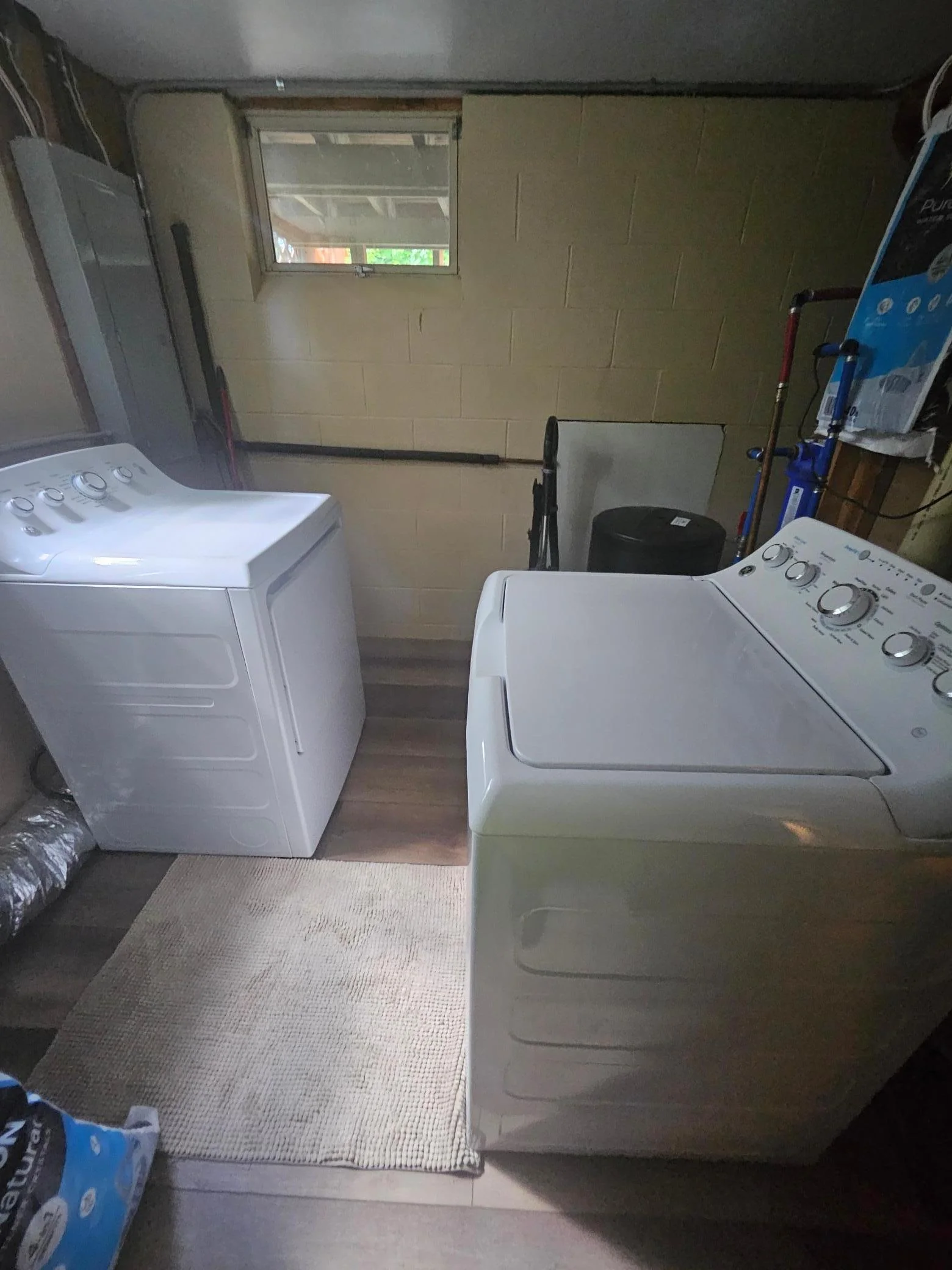 washer and dryer that conveys.jpg