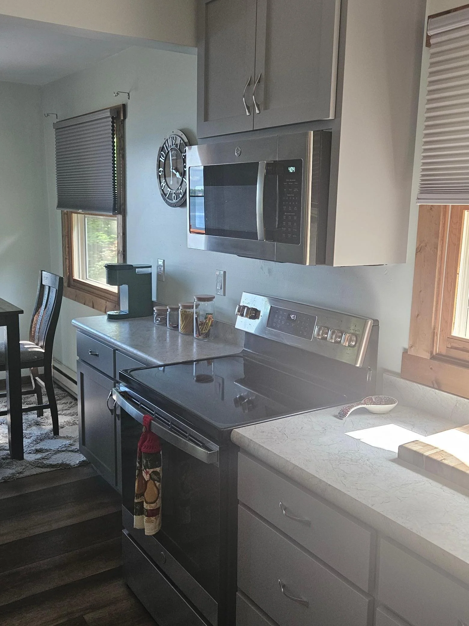 new gas range and overhead micro wave