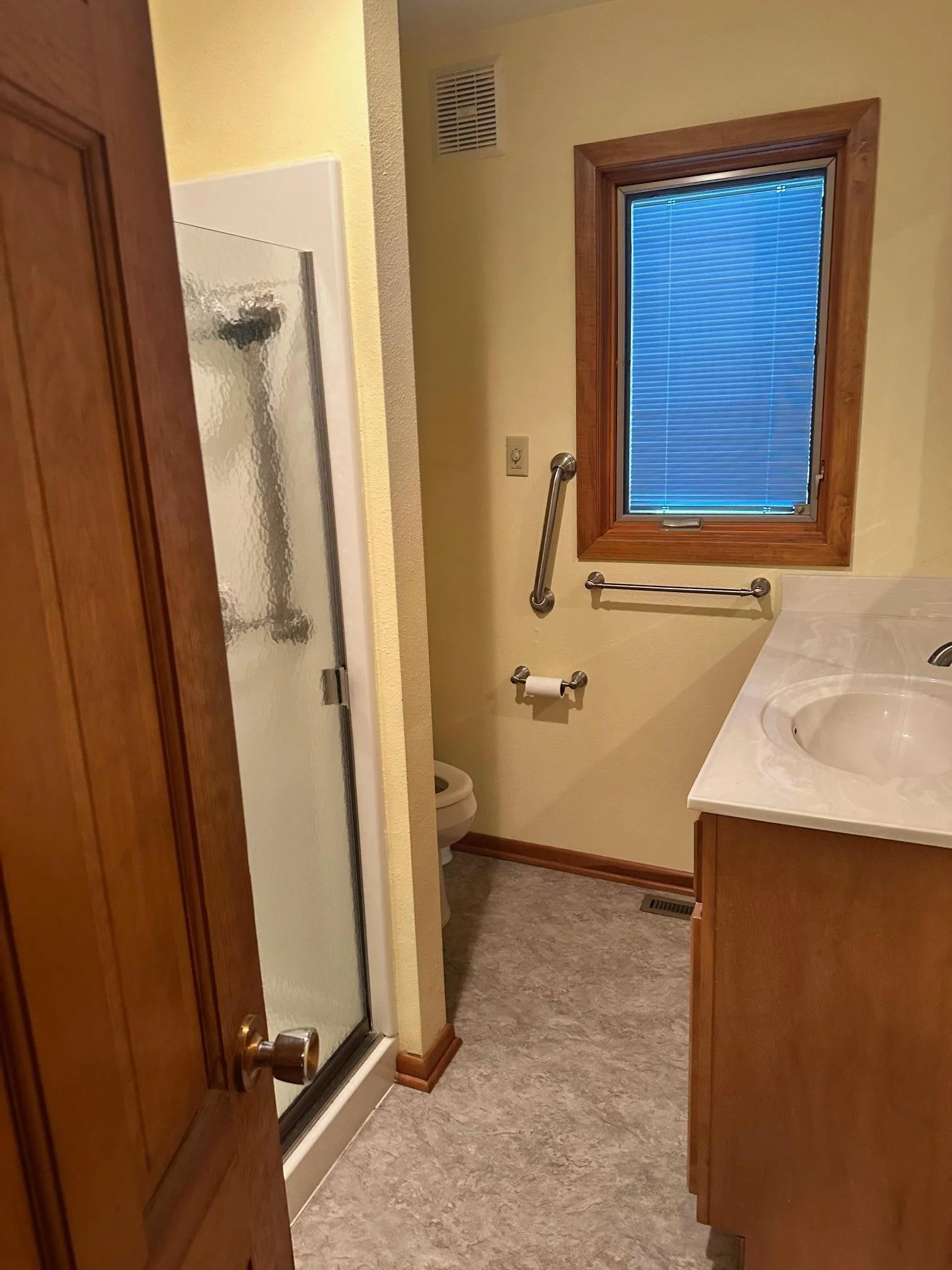 Main Floor 3/4 bath