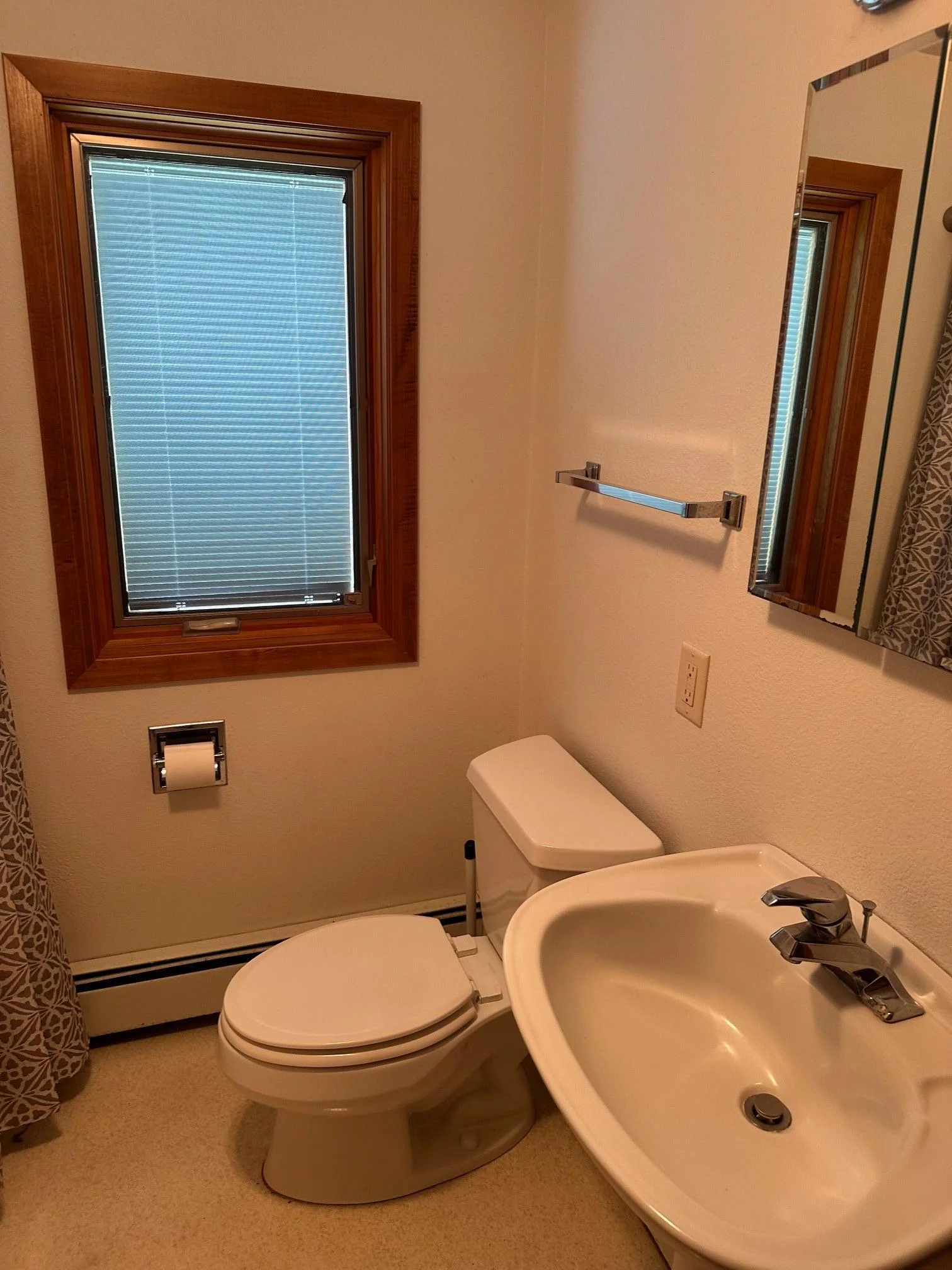 Upstairs Full Bath