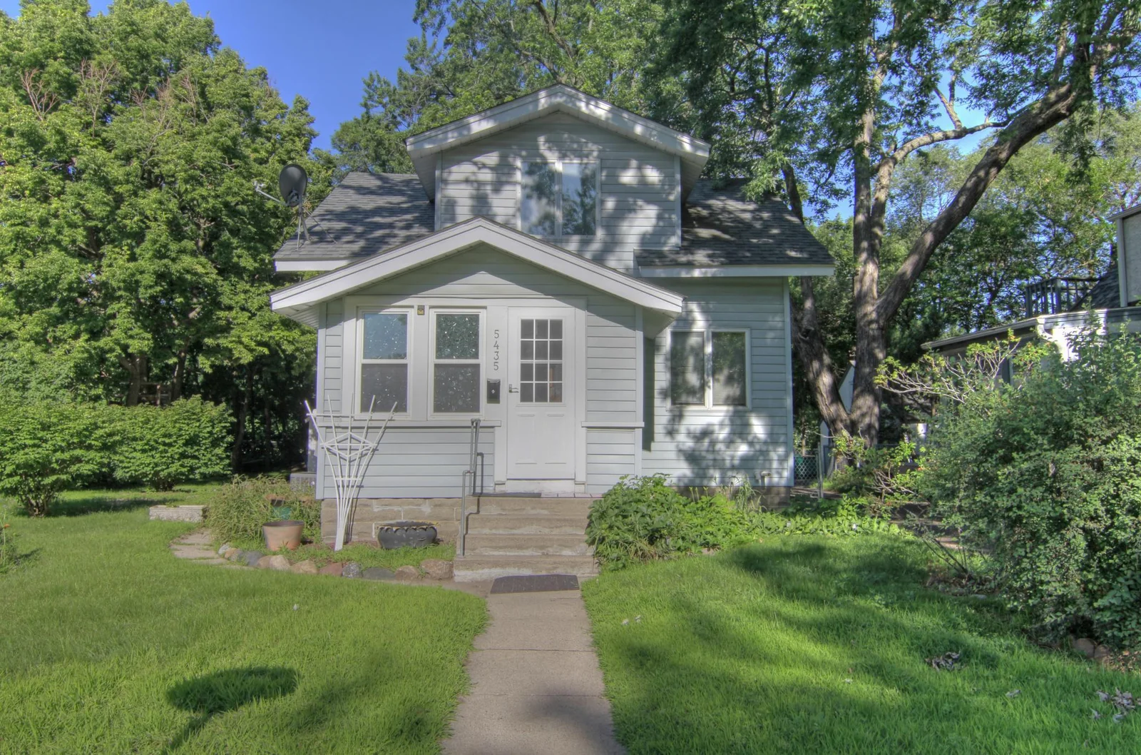 5435 Camden Avenue, Brooklyn Center