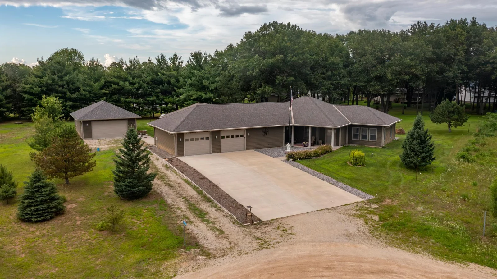 15212 667th St Wabasha-36.jpg