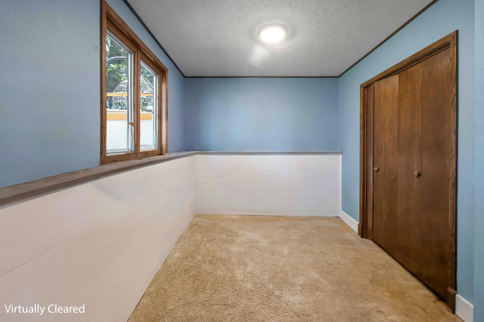 Bedroom/office lower level