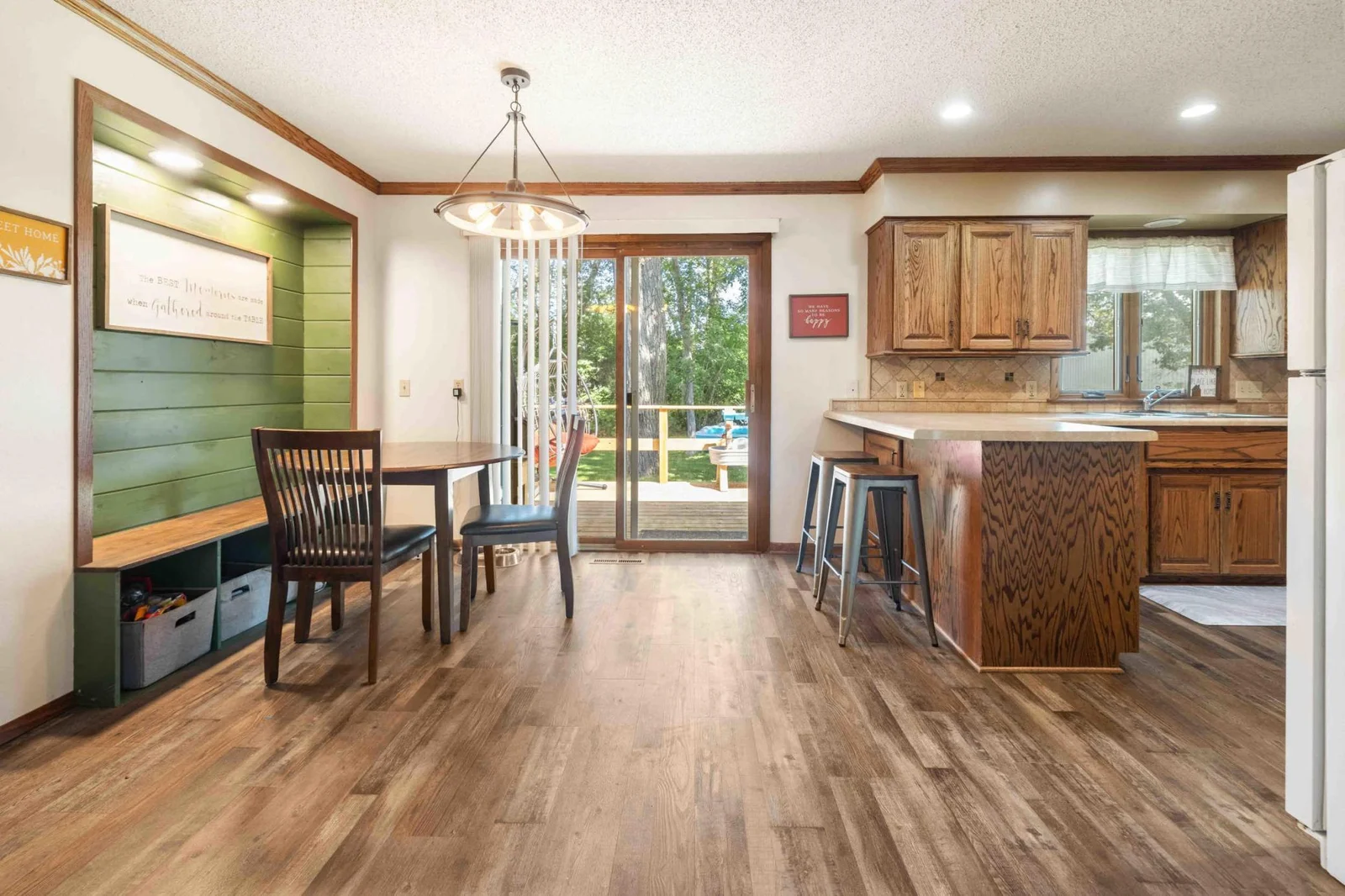 Kitchen/dining