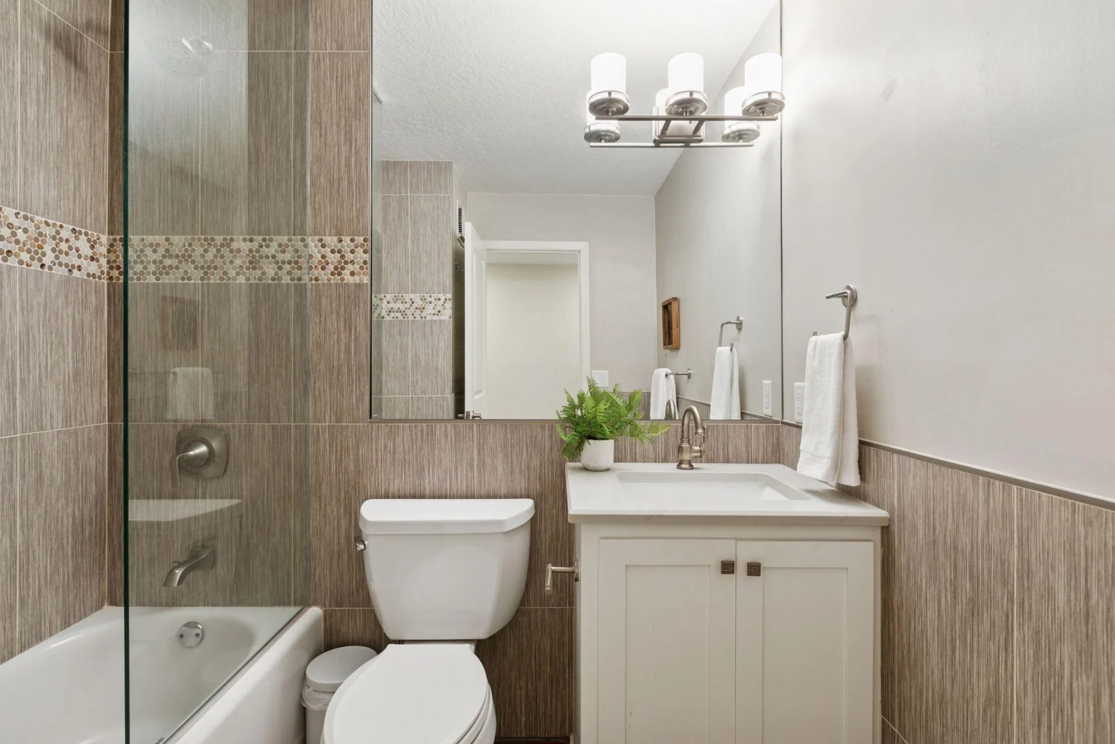 Main full bath