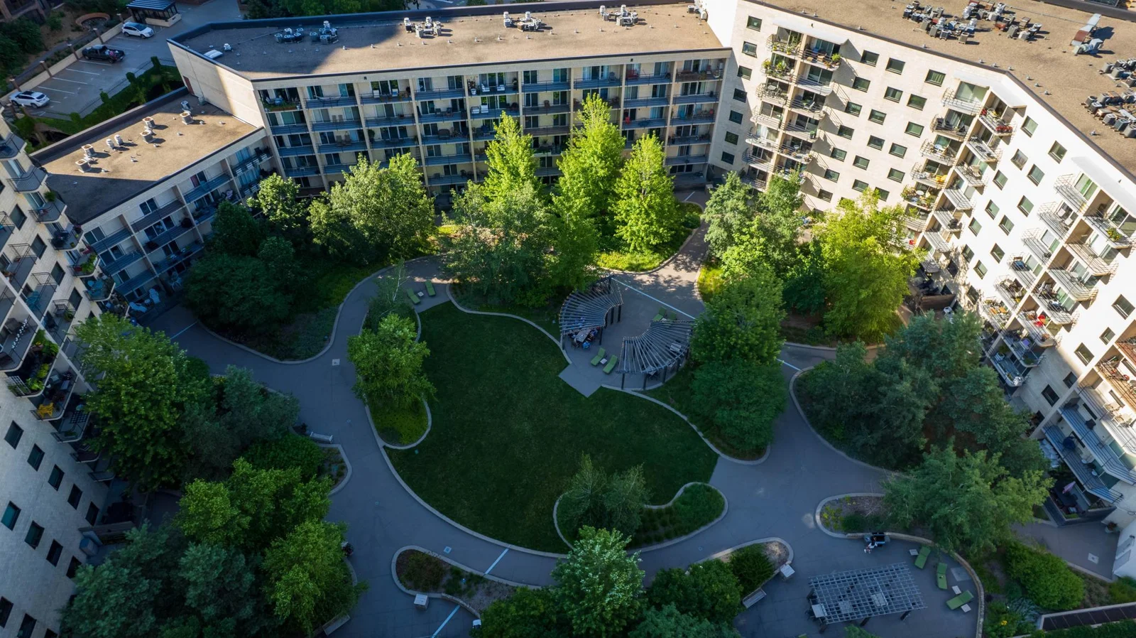 Courtyard.jpg