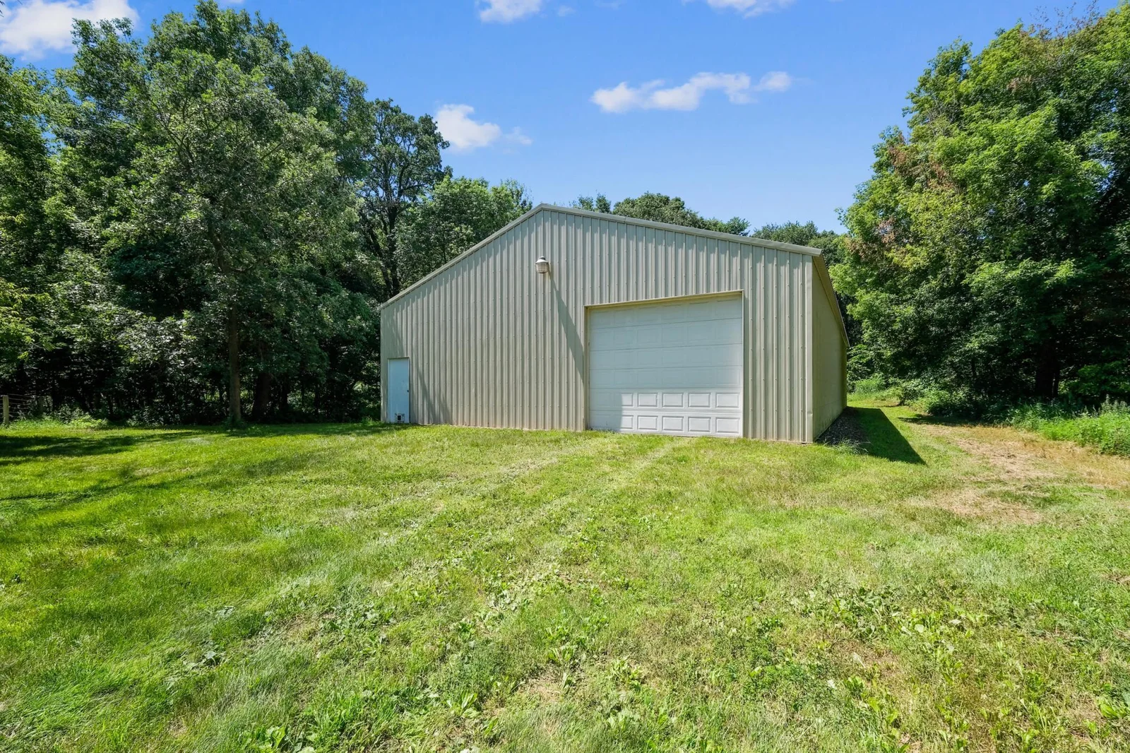 Pole barn