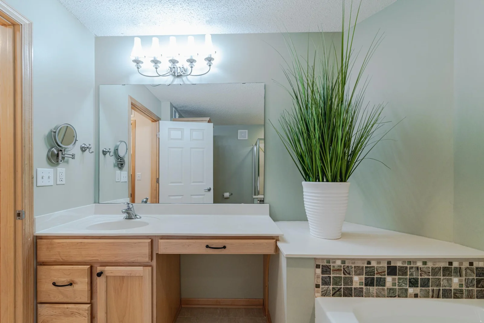 25-Primary Ensuite