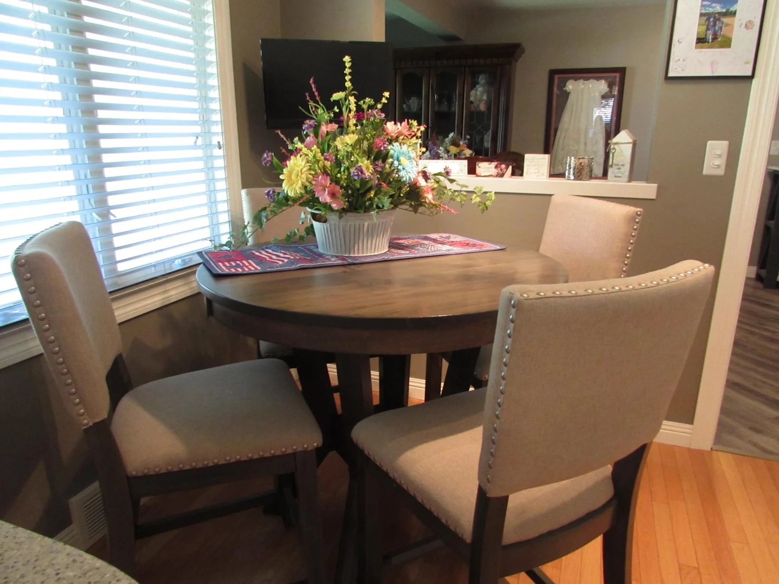 Eat In Kitchen