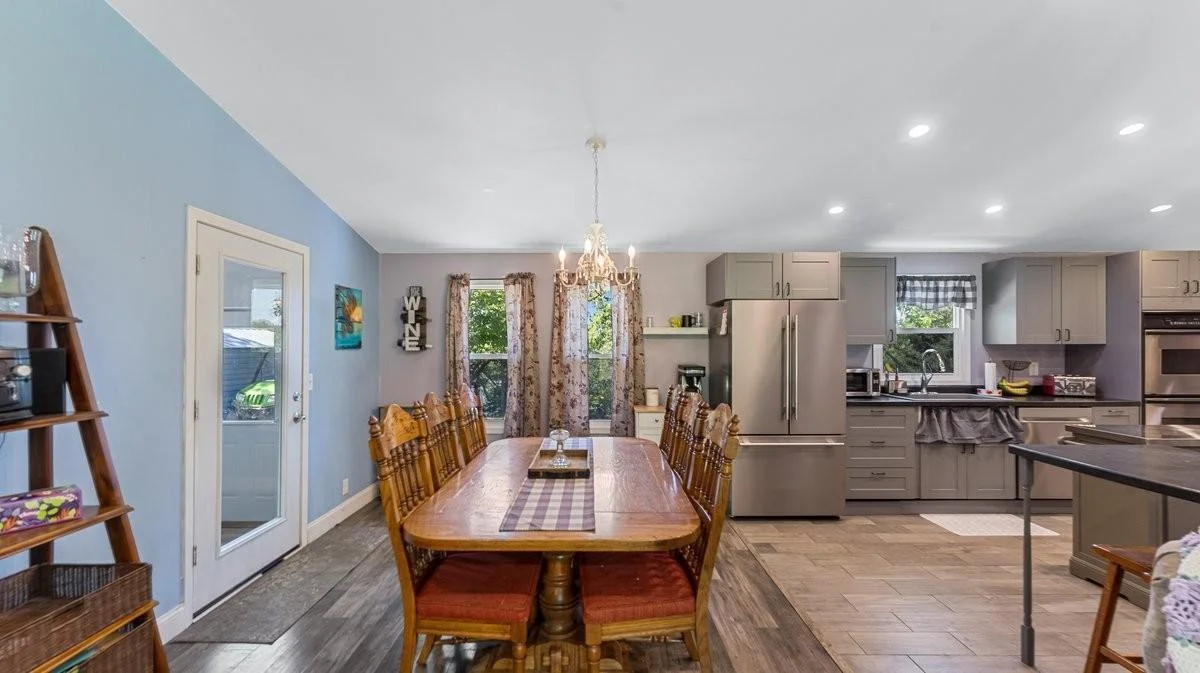 Dining Room Area