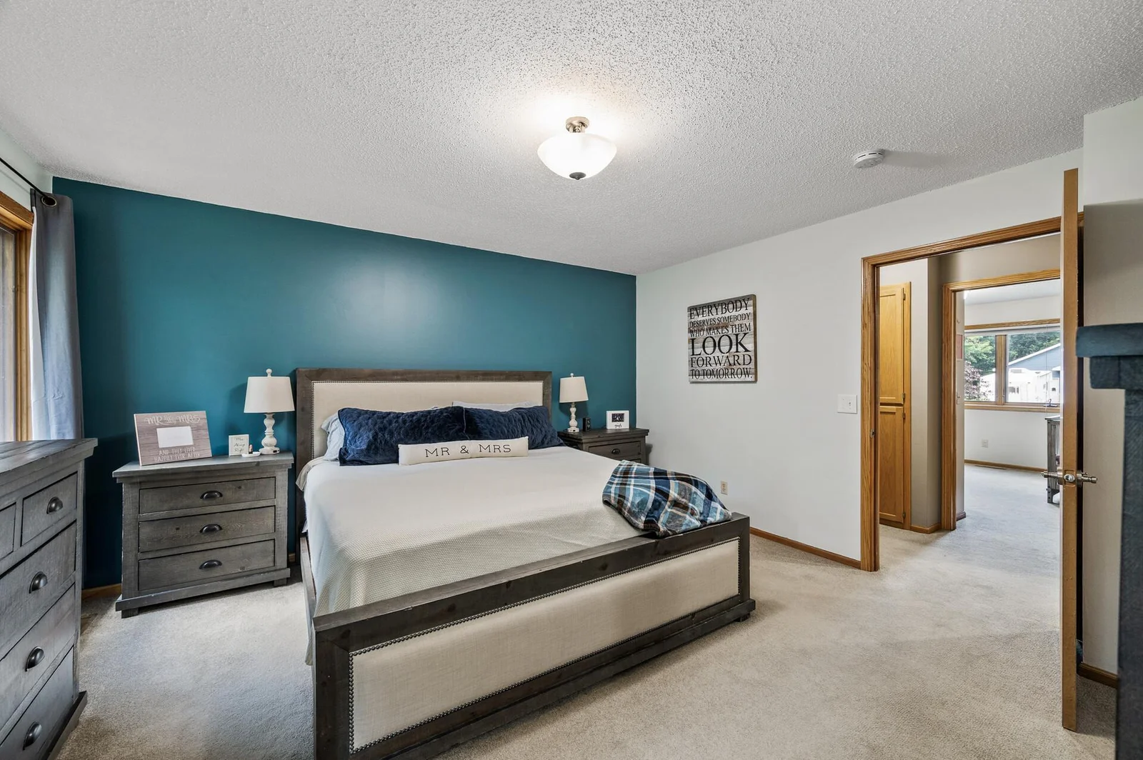 Welcome HOME to 19396 Auburn St NW!