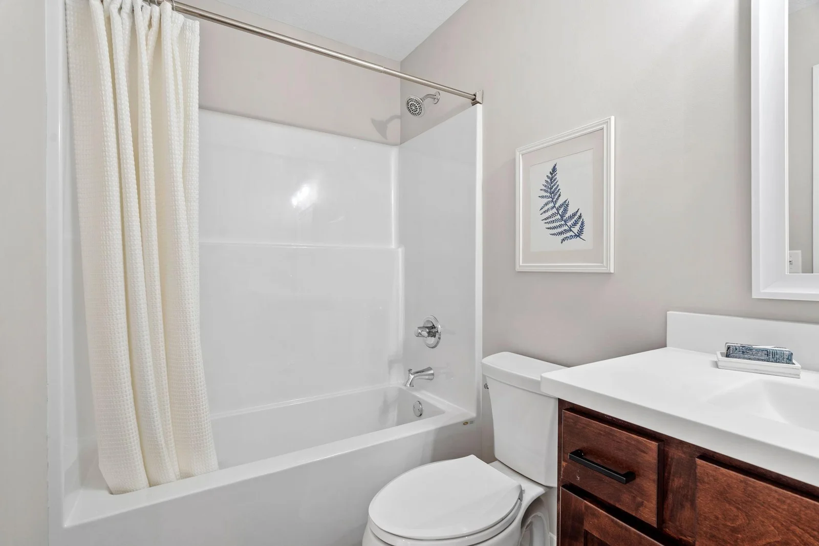 21-web-or-mls-2339 17th Ave E-21.jpg