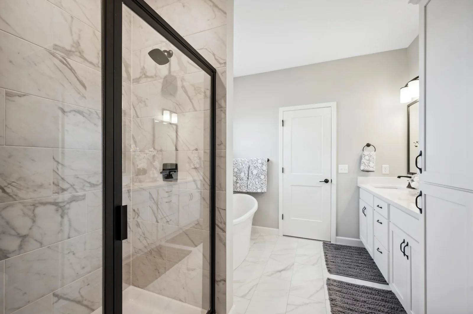12. Primary Bathroom (2).jpg