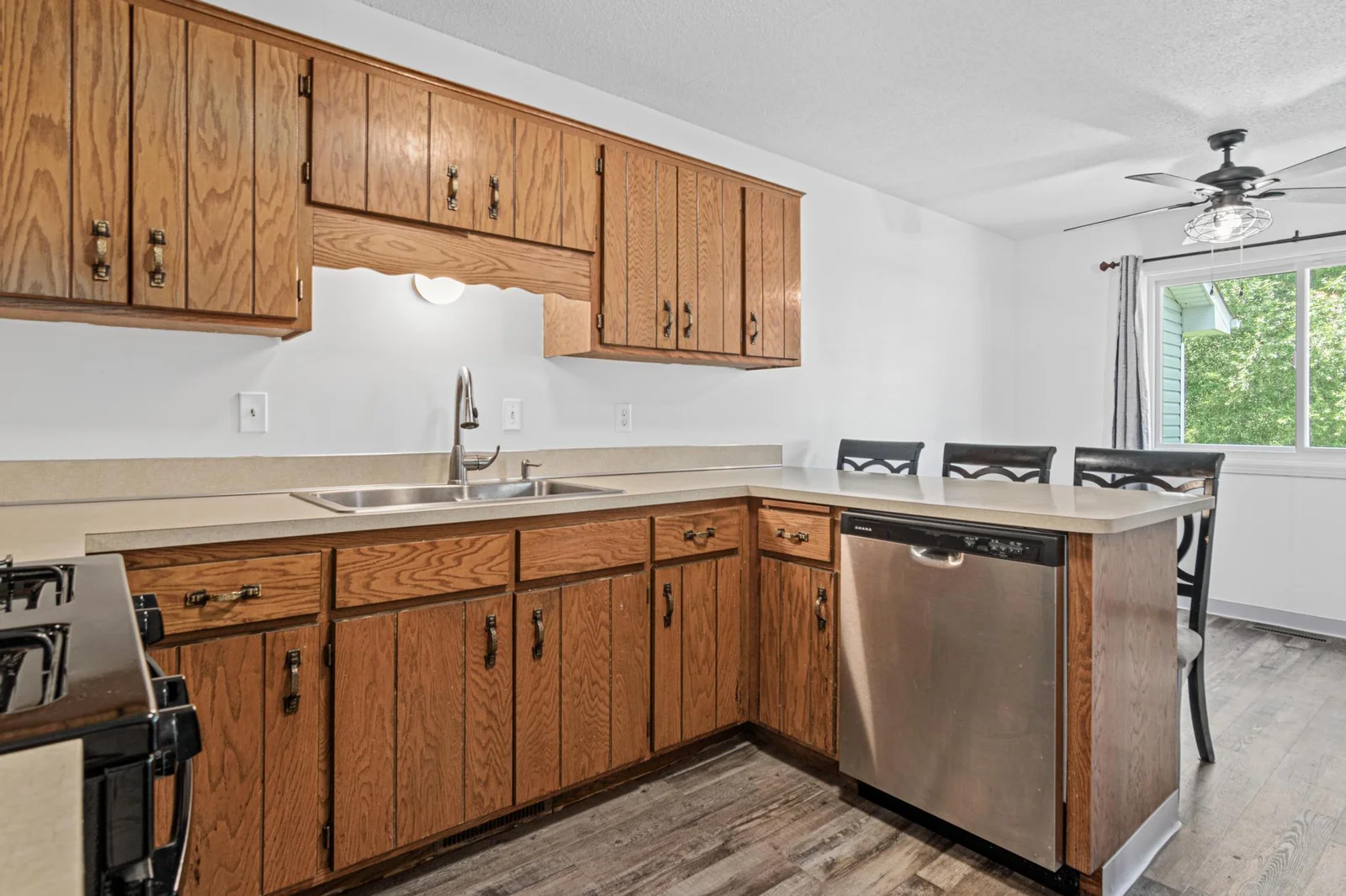3214 16th Avenue, Anoka, MN-10.jpg