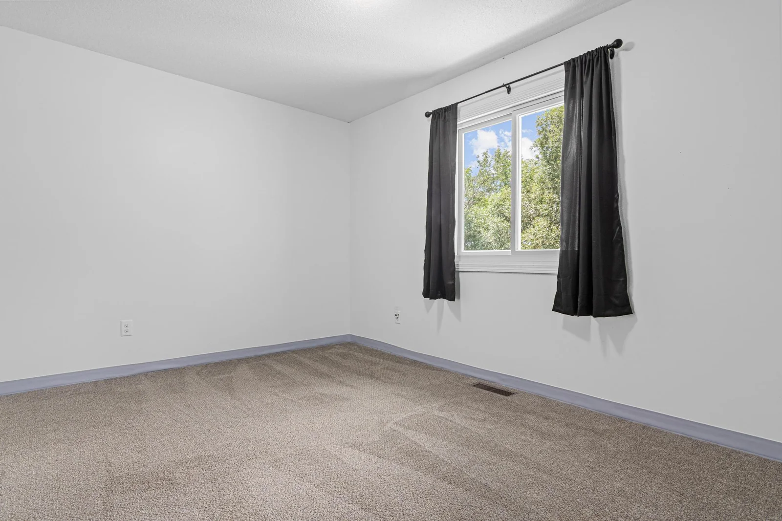 3214 16th Avenue, Anoka, MN-16.jpg