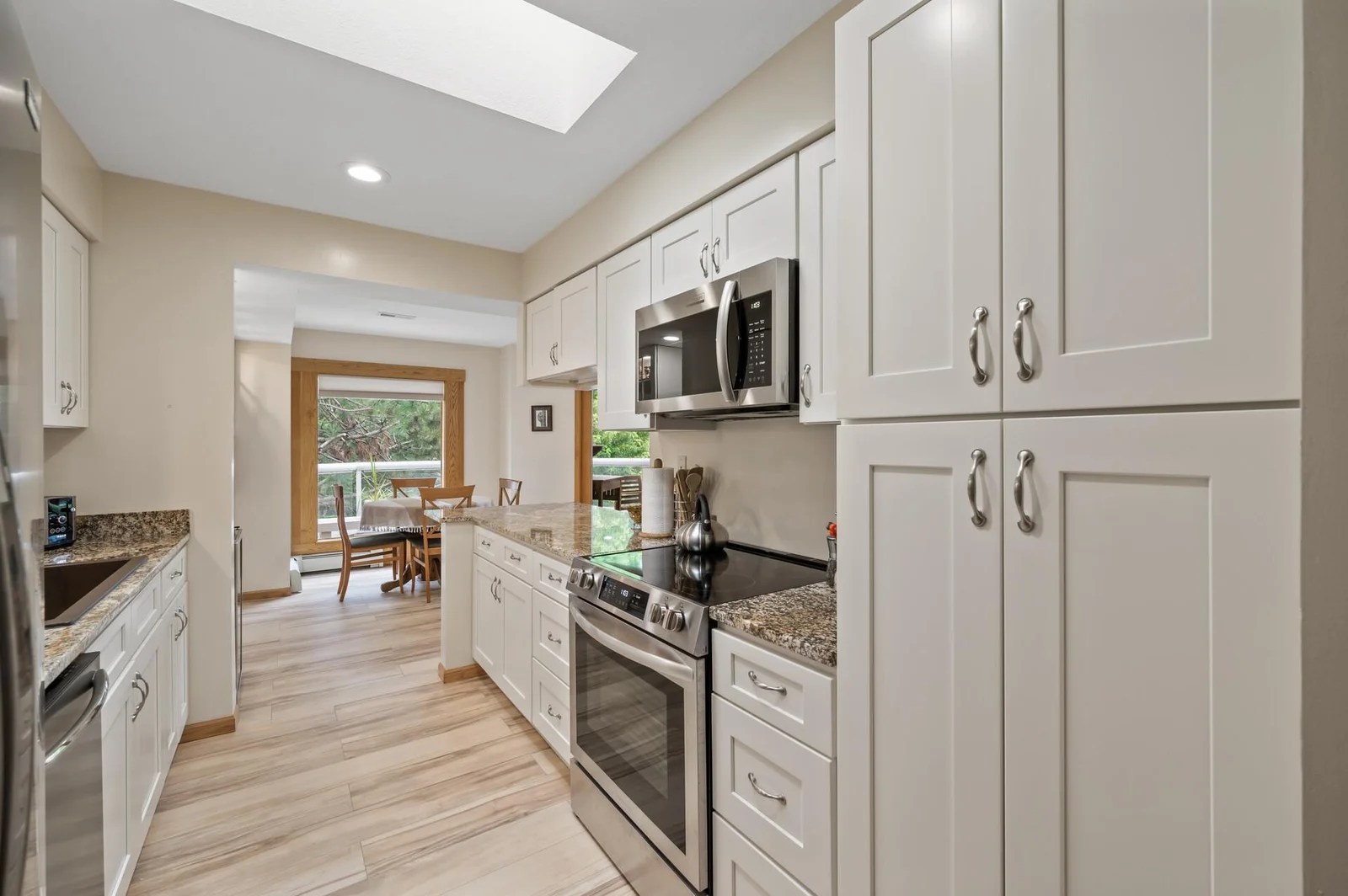 14575 Burma Avenue, Rosemount