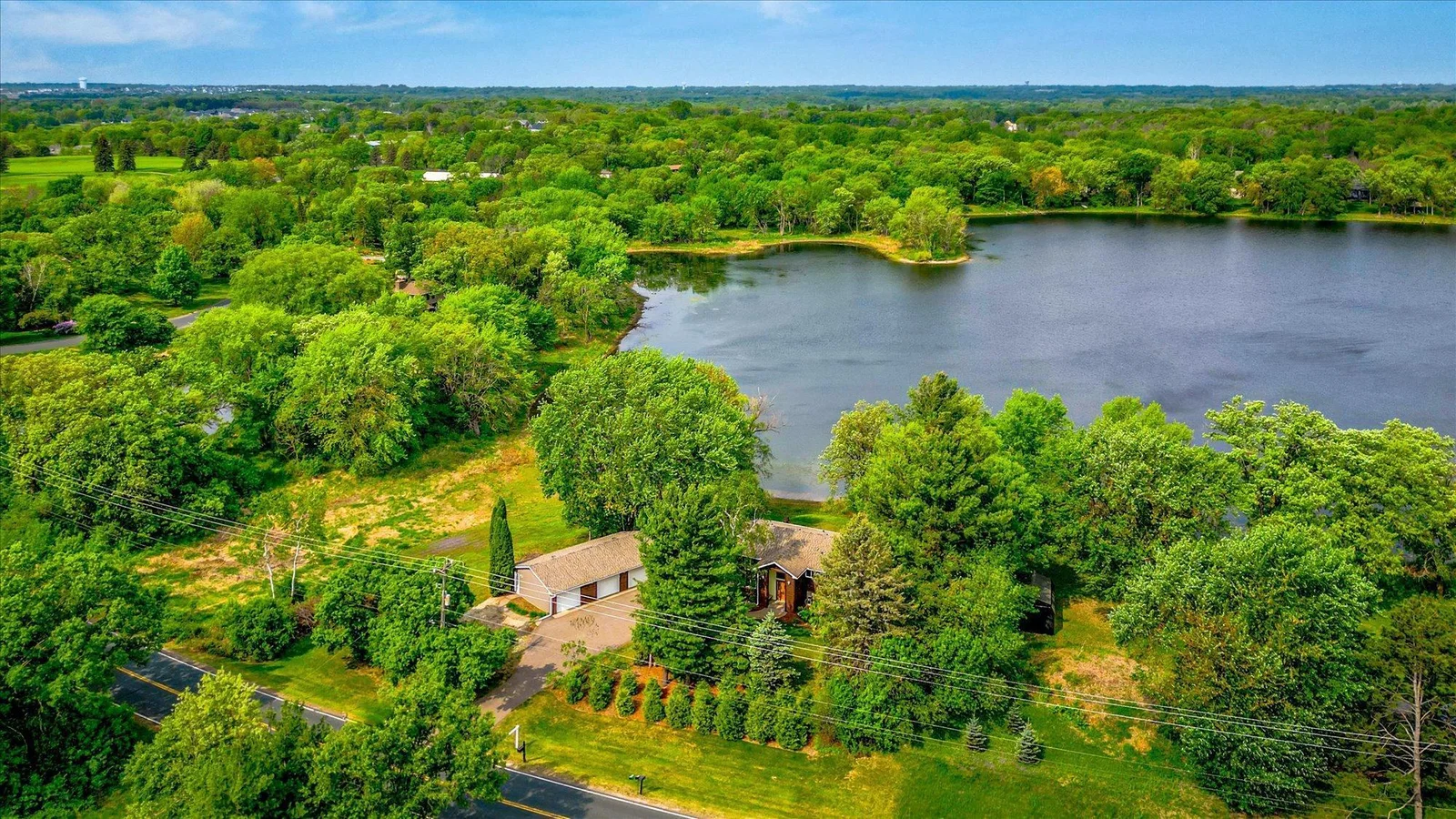 1 acre of land and on the lake!