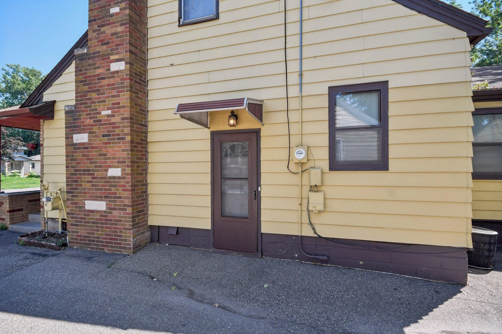 2-web-or-mls-Butler Ave-S1507-002.jpg
