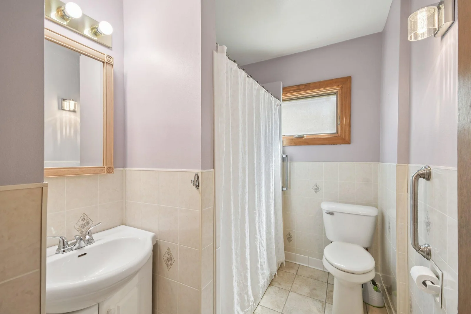 19-web-or-mls-Butler Ave-S1507-019.jpg