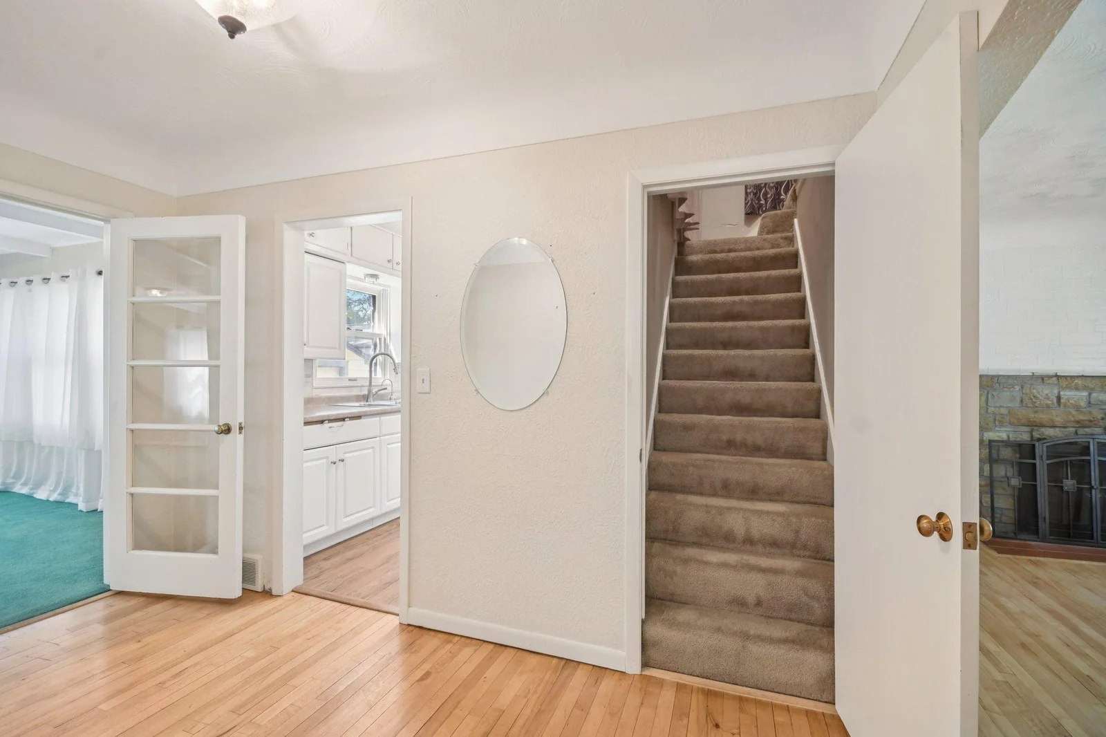 10-web-or-mls-Butler Ave-S1507-010.jpg