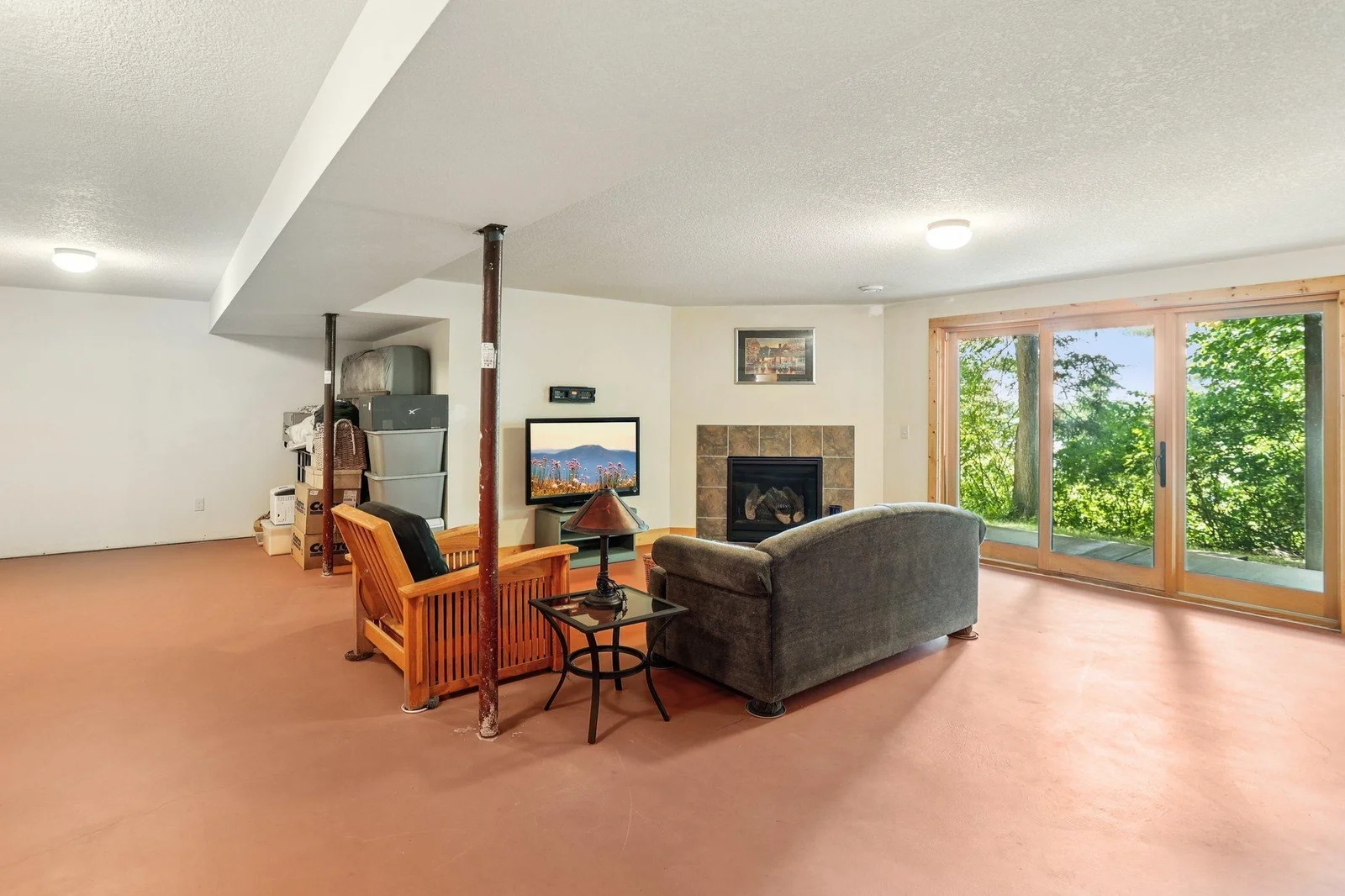 11-web-or-mls-Oasis Rd-S1007-011.jpg