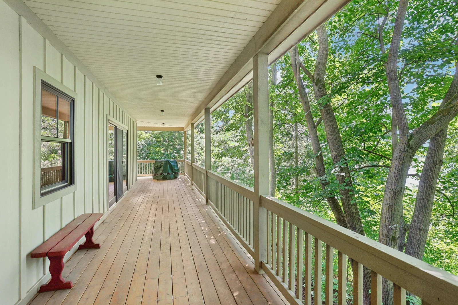 43-web-or-mls-Oasis Rd-S1007-043.jpg