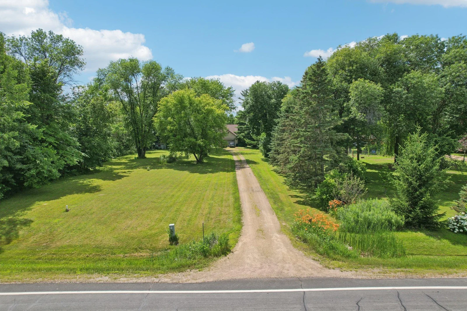 54-web-or-mls-Oasis Rd-S1007-054.jpg