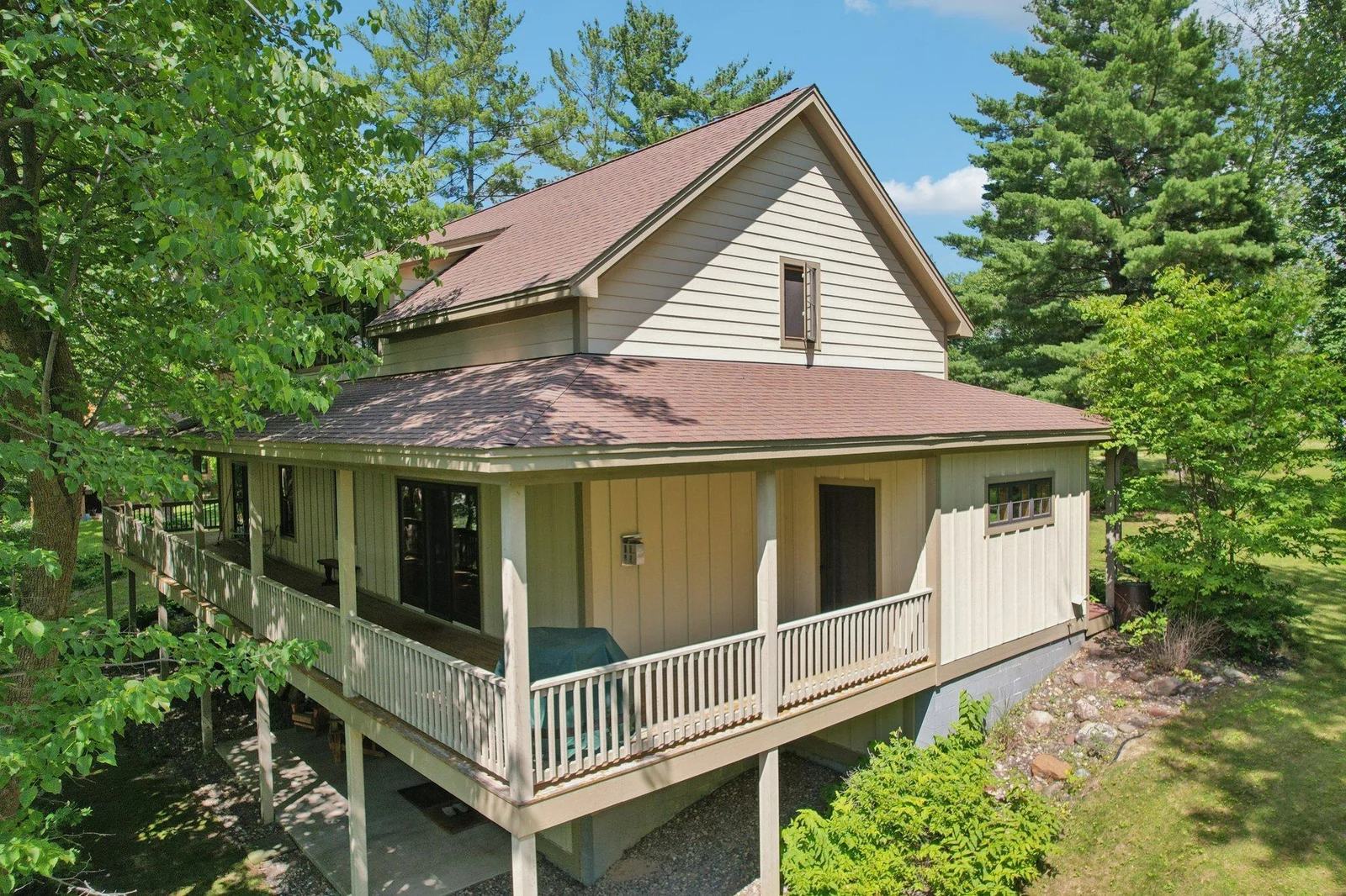 59-web-or-mls-Oasis Rd-S1007-059.jpg