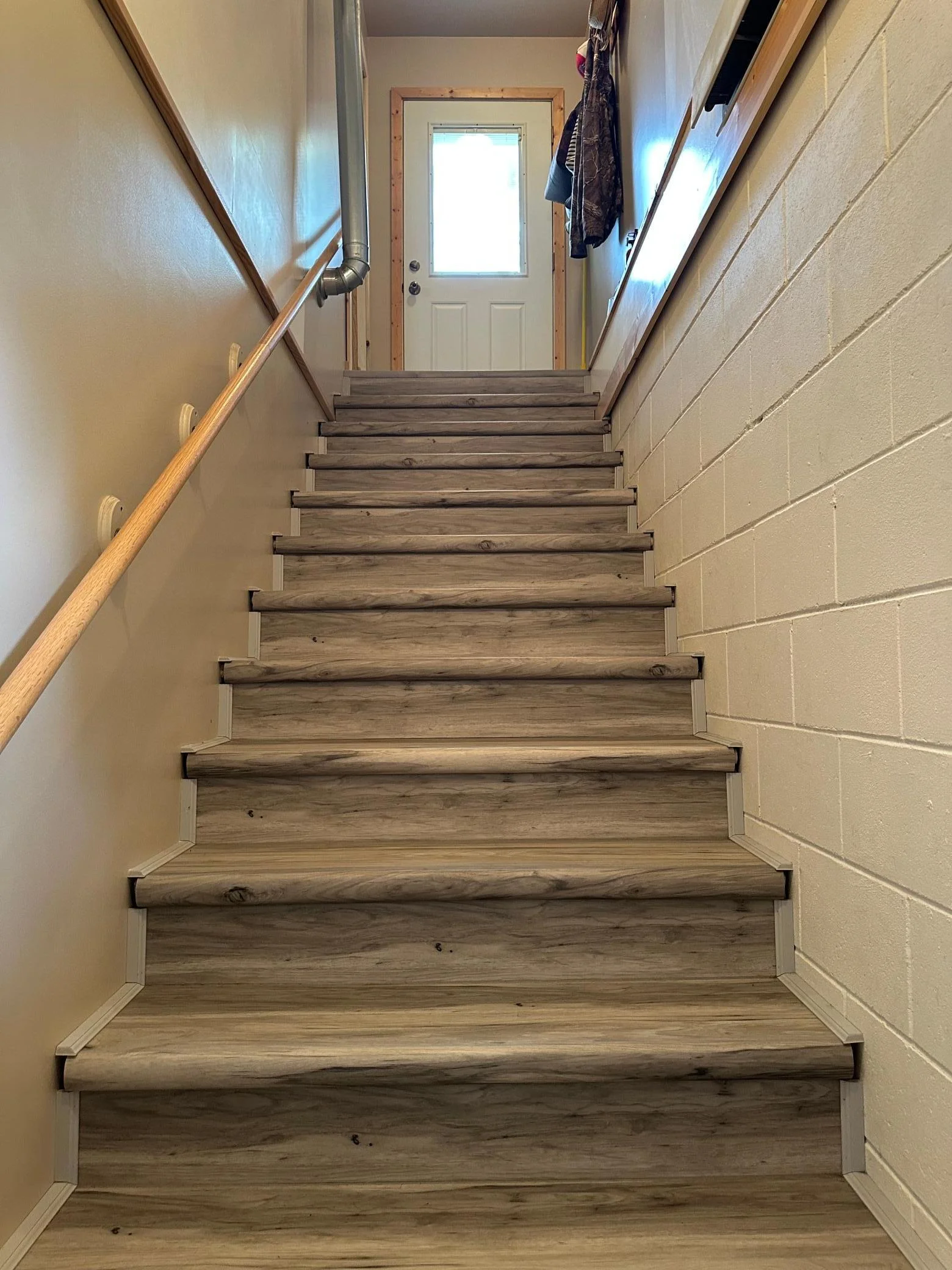 stairs leading to the lower level