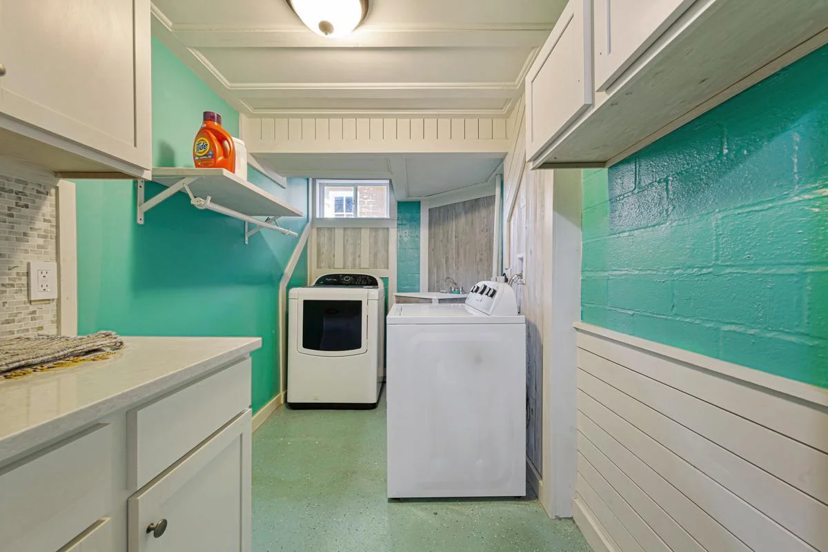30 Laundry_lower.jpg
