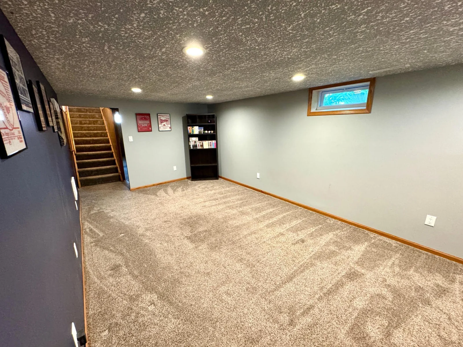 Family room 3