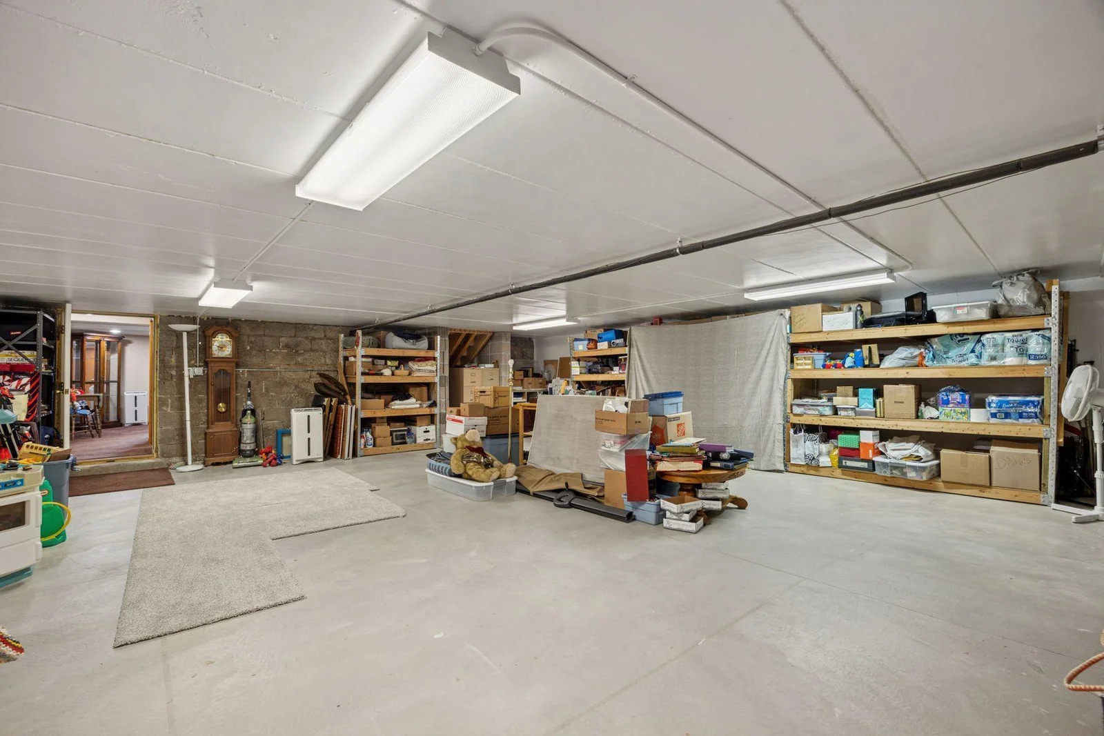 Thumbnail photo 36