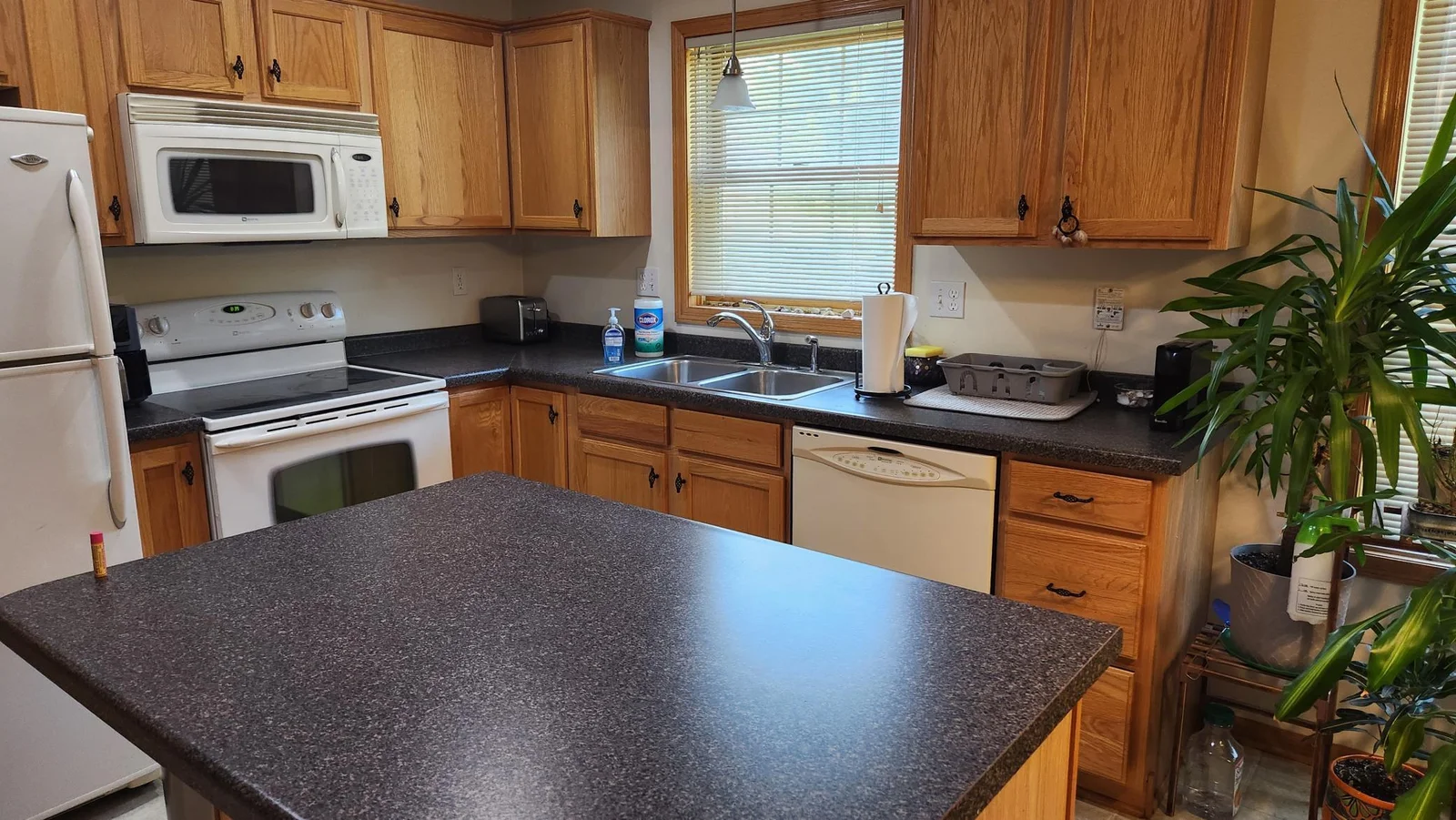kitchen center island