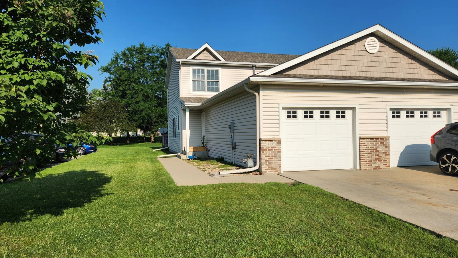 3037 Venice Lane, Rochester