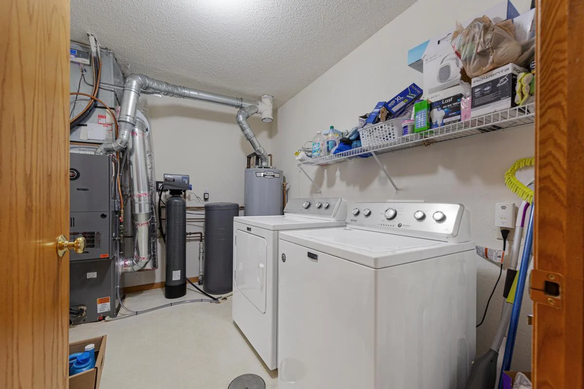 29 Laundry.jpg