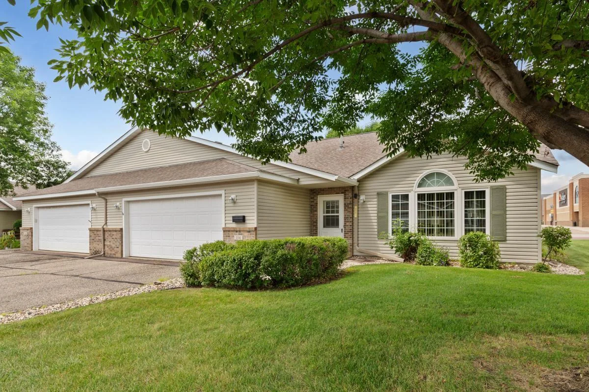 114 Oxford Path, Mankato