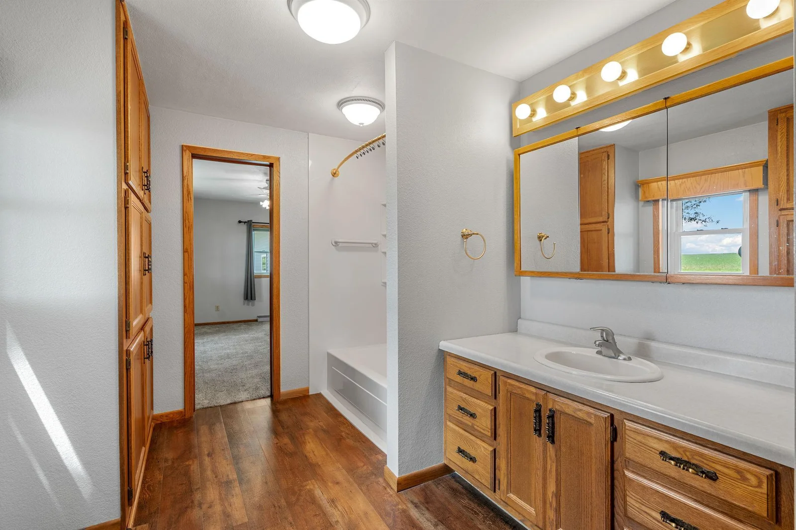 25-web-or-mls-3820-sw-8th-st.jpg